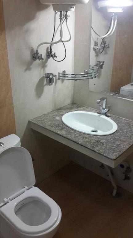 Hotel Mandalchan เลห์ ภายนอก รูปภาพ